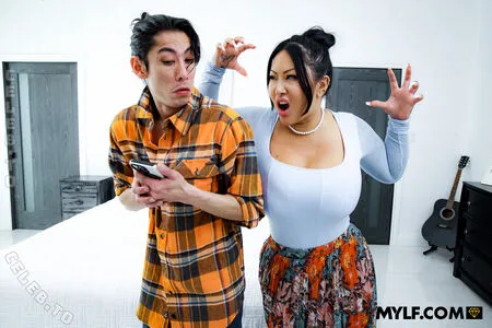 Connie Perignon OnlyFans Leaked Free Thumbnail Picture - #AY0Edquajg