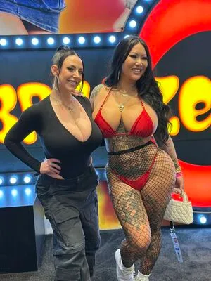 Connie Perignon OnlyFans Leaked Free Thumbnail Picture - #MotLX3XAtc