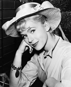 Connie Stevens OnlyFans Leaked Free Thumbnail Picture - #Vs7YRoK88t