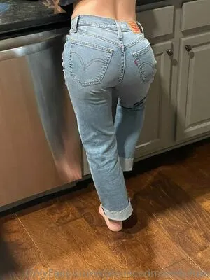 Convincedmom4ufree OnlyFans Leaked Free Thumbnail Picture - #Jym2h5t8VL