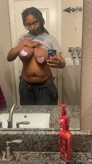 Cooch Goose Premium OnlyFans Leaked Free Thumbnail Picture - #ICVZ6ZepTx