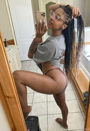 Coochiecream OnlyFans Leaked Free Thumbnail Picture - #MXdNmz1c2N