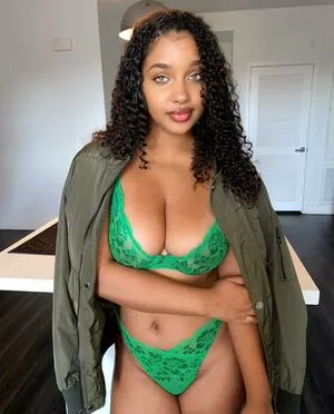 Corierayvon OnlyFans Leaked Free Thumbnail Picture - #nWbGK73JS9