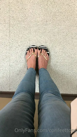 Corifeettoes OnlyFans Leaked Free Thumbnail Picture - #D2pDYB3Hwh