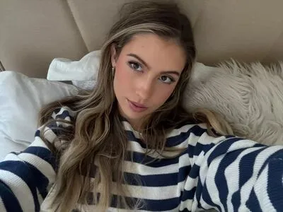 Cortney Gibson Cortneycgibson OnlyFans Leaked Free Thumbnail Picture - #n4Wtzv7cu3