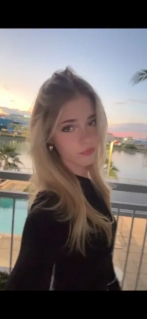 Cosmicnite OnlyFans Leaked Free Thumbnail Picture - #S3OTtCDozX