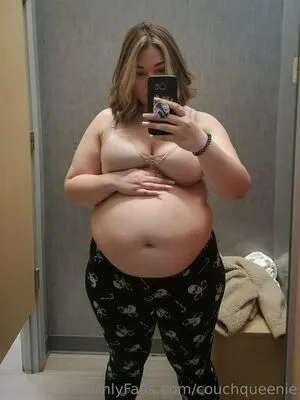 Couchqueenie OnlyFans Leaked Free Thumbnail Picture - #4KcYe5DUvr
