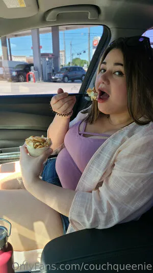 Couchqueenie OnlyFans Leaked Free Thumbnail Picture - #5ogA3mWP8n