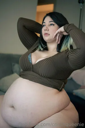 Couchqueenie OnlyFans Leaked Free Thumbnail Picture - #6m5URVKuqA