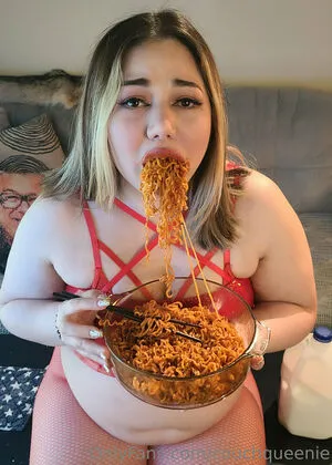 Couchqueenie OnlyFans Leaked Free Thumbnail Picture - #KOqTGYWUIE