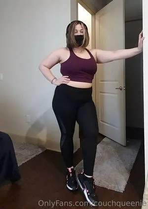 Couchqueenie OnlyFans Leaked Free Thumbnail Picture - #Khmf0kmsNe