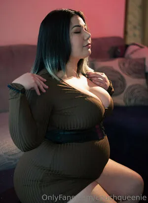Couchqueenie OnlyFans Leaked Free Thumbnail Picture - #Rw4mYhsaAn