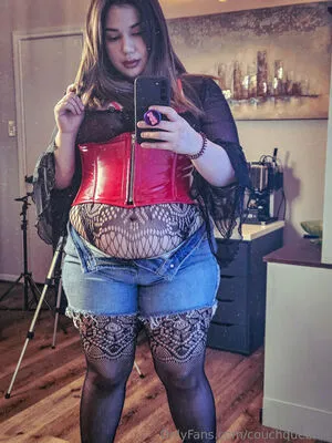 Couchqueenie OnlyFans Leaked Free Thumbnail Picture - #UZ1SAx4abo