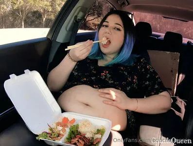 Couchqueenie OnlyFans Leaked Free Thumbnail Picture - #q54Szja2Vb