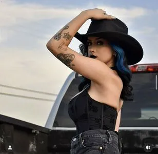 Countrydancekris OnlyFans Leaked Free Thumbnail Picture - #gYYtrRlsIC