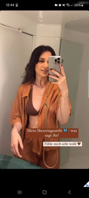 Coupleontour OnlyFans Leaked Free Thumbnail Picture - #7jmKPTEHB3
