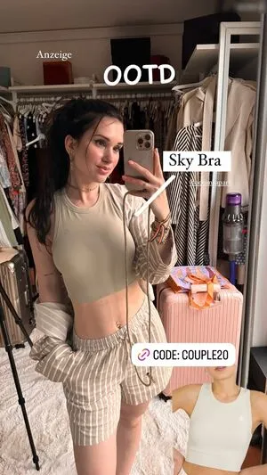 Coupleontour OnlyFans Leaked Free Thumbnail Picture - #9dCYTnKyoK