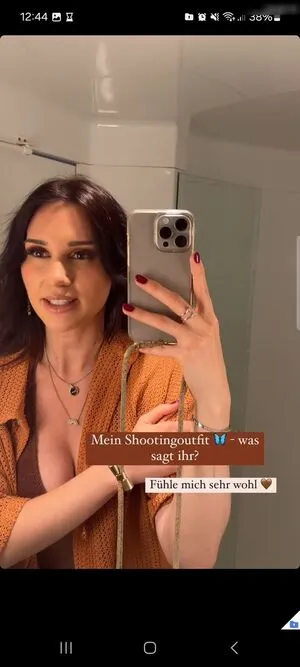 Coupleontour OnlyFans Leaked Free Thumbnail Picture - #I0jiw4MFQB