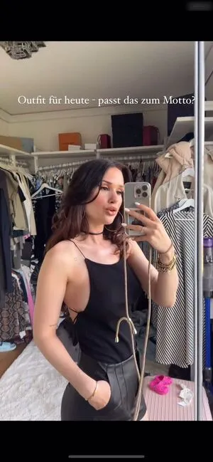 Coupleontour OnlyFans Leaked Free Thumbnail Picture - #JzyDpbtxvV