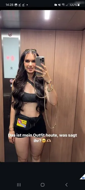 Coupleontour OnlyFans Leaked Free Thumbnail Picture - #QWLWn7aN40