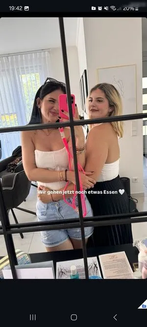 Coupleontour OnlyFans Leaked Free Thumbnail Picture - #US4wrCnHUT