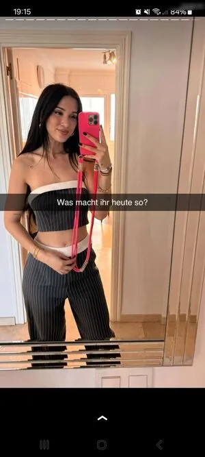 Coupleontour OnlyFans Leaked Free Thumbnail Picture - #ff77Ghlt6b