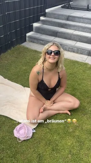 Coupleontour OnlyFans Leaked Free Thumbnail Picture - #pmrxFcCVAB