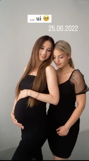 Coupleontour OnlyFans Leaked Free Thumbnail Picture - #sfu4ja2Cun