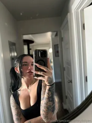 Courteneyboyes OnlyFans Leaked Free Thumbnail Picture - #UIVwXeAbOV
