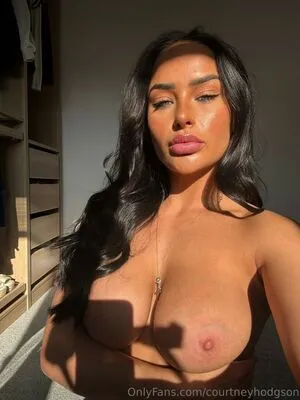 Courtney Hodgson OnlyFans Leaked Free Thumbnail Picture - #TTGPIvMGys