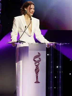 Courtney Hope OnlyFans Leaked Free Thumbnail Picture - #AvmsLPc5sf