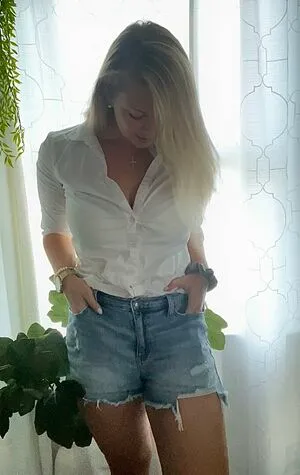 Courtney Knill OnlyFans Leaked Free Thumbnail Picture - #erKEJU7esp