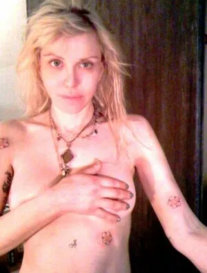 Courtney Love OnlyFans Leaked Free Thumbnail Picture - #wO19zEjzQ5
