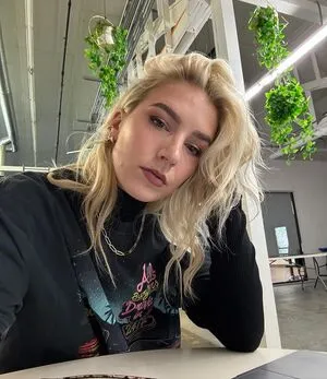 Courtney Miller OnlyFans Leaked Free Thumbnail Picture - #5KcJNt9jmE