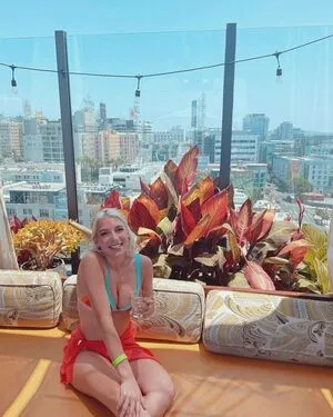 Courtney Miller OnlyFans Leaked Free Thumbnail Picture - #dmSM7XGG3V