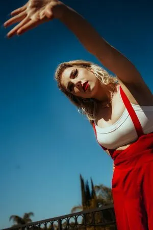 Courtney Miller OnlyFans Leaked Free Thumbnail Picture - #rabBCRktie