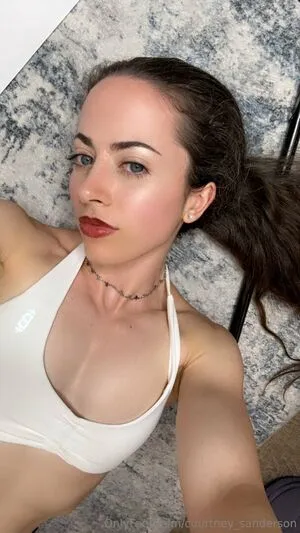 Courtney Sanderson OnlyFans Leaked Free Thumbnail Picture - #3jYLTiFey3