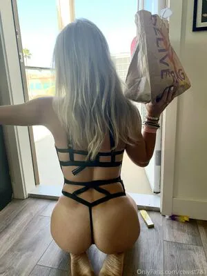 Courtney Ternullo OnlyFans Leaked Free Thumbnail Picture - #IaACtzE0ld