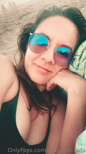 Crazy Cat Lady OnlyFans Leaked Free Thumbnail Picture - #lewXktTCkp