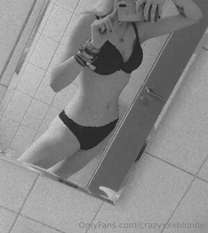 Crazyxxxblonde OnlyFans Leaked Free Thumbnail Picture - #PRMier4smK
