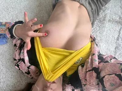 Creatingataraxia OnlyFans Leaked Free Thumbnail Picture - #R1BV6q9l9j