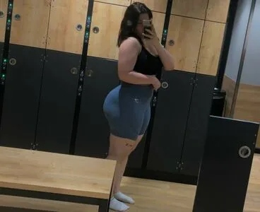 Cremebruellee OnlyFans Leaked Free Thumbnail Picture - #Ti0dilOO8s