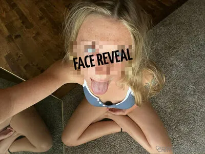 Cremedelapeach OnlyFans Leaked Free Thumbnail Picture - #70wlkK1J6x