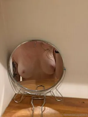 Cremedelapeach OnlyFans Leaked Free Thumbnail Picture - #Jpmxb690zw