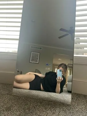 Cremedelapeach OnlyFans Leaked Free Thumbnail Picture - #ieHeg6s4LP