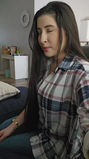 Cremilind Saraith OnlyFans Leaked Free Thumbnail Picture - #PweC09qi3k