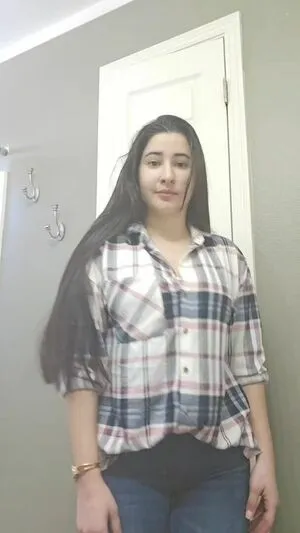 Cremilind Saraith OnlyFans Leaked Free Thumbnail Picture - #p6x84X4PQU