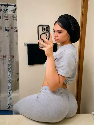 Crisleidy1217 OnlyFans Leaked Free Thumbnail Picture - #dhLwgh238v