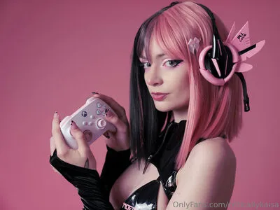 Criticallykaisa OnlyFans Leaked Free Thumbnail Picture - #fIaUrO6IGh