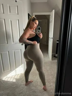 Crueldomme OnlyFans Leaked Free Thumbnail Picture - #2vABb8gzUu